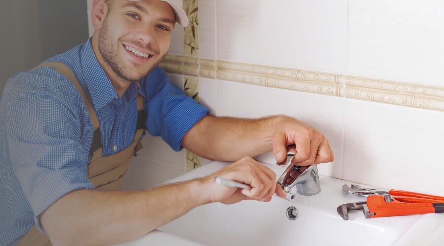 Handle or spout repair in Hudson, IN